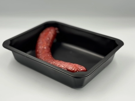 XXL pečená domáca klobása, horčica, uhorky, chlieb