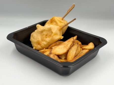 XXL syrový špíz s kuracou šunkou, opekané zemiaky, tatárska omáčka