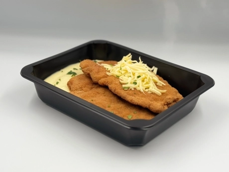 XXL Vyprážaný mletý bravčový rezeň , zemiaková kaša, cvikla