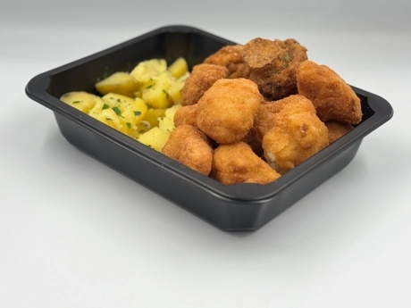 XXL vyprážaný karfiol, varené zemiaky s petržlenom, tatárska omáčka