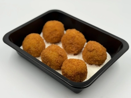 Tvarohové guľky s citronovo-medovou smotanou