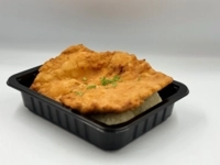 XXL Vyprážaný kurací rezeň v pankovom obale, dusená ryža, šalát